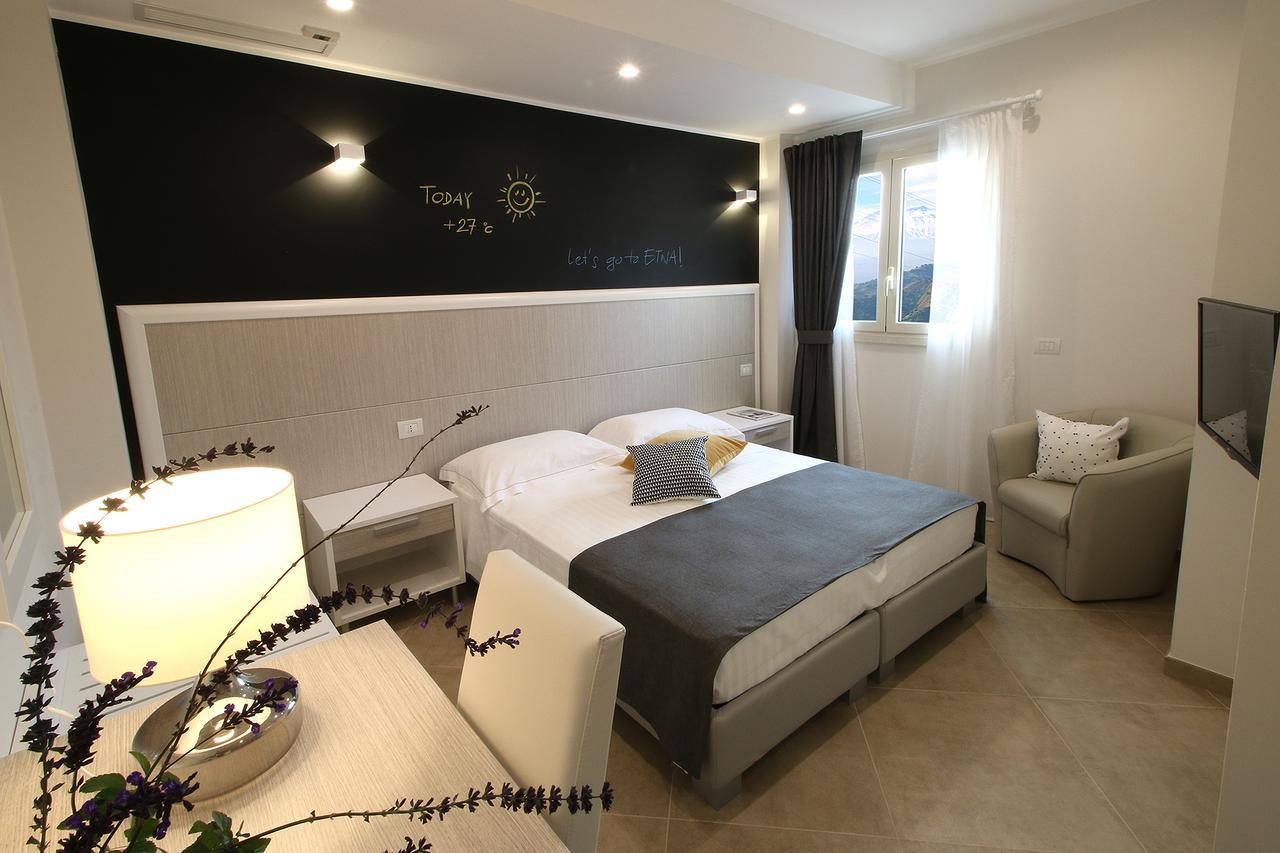 Sike Holiday Home Таормина Экстерьер фото